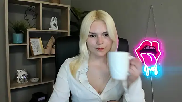SweetLilyxo Chat XXX in diretta
