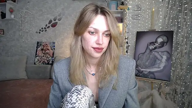 NickyAdamidi Chat XXX live