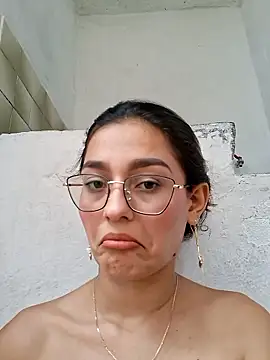 Ary-18's Live XXX Chat