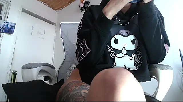 Cortana2_0's Live XXX Chat