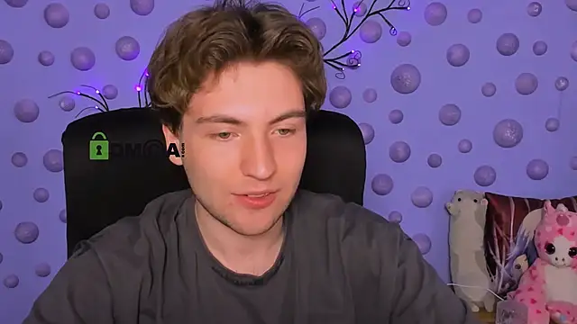 joseph_bear_'s Webcam Show