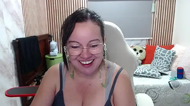 Sonialorens_'s Live XXX Chat