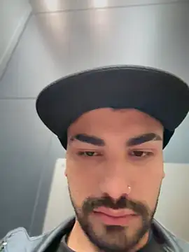 Big_Snake77 Live XXX-Chat