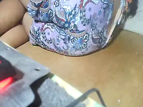 star_ass Adlı Modelin Canlı XXX Sohbeti