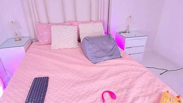 alanarose18's Live XXX Chat