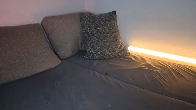 XXX chat uživo modela PetralPrime