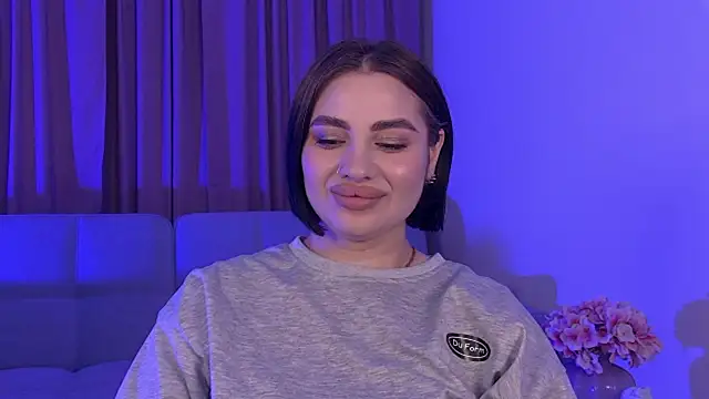 AdrianaToress' Live XXX Chat