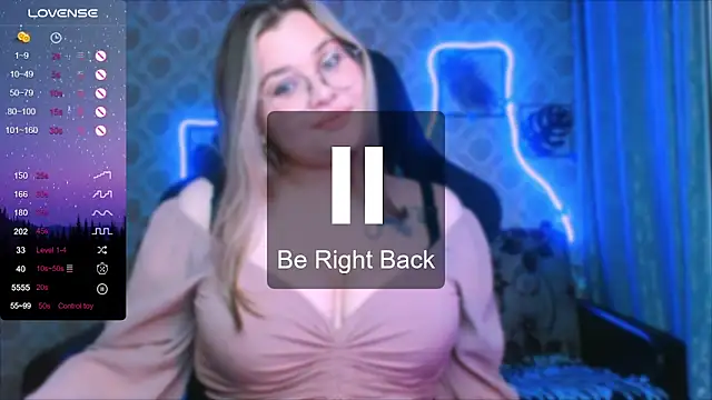 InLoveWithLife26 live XXX chat