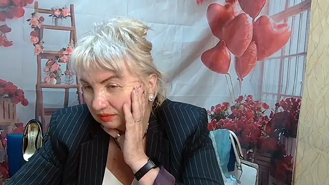 Chatroom XXX en direct de RenataDaster