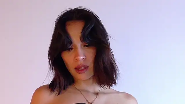 Chat XXX ao vivo de CathMeow_