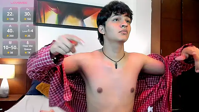 Chat XXX en directo de SahirCharm