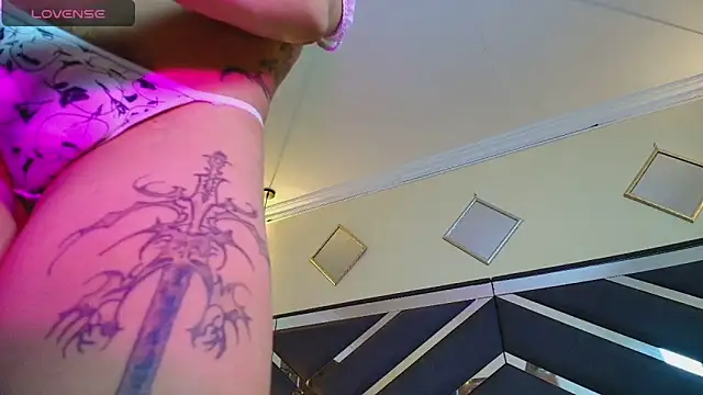 Kittie_Vixen webkamerás műsora