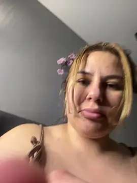 Passion-Blondy's Live XXX Chat
