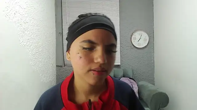 kimmyfuckass Pertunjukan Webcam