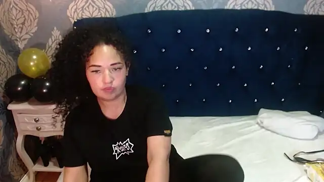 Sofiacowperx Show Webcam