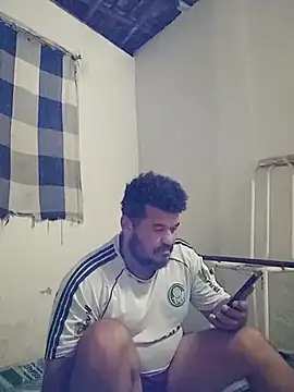 tarra122 Adlı Modelin Canlı XXX Sohbeti