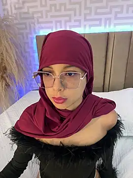 naishaa_'s Live XXX Chat