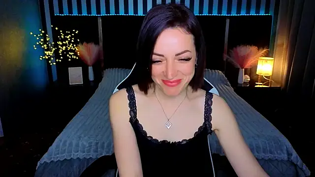 Daloras_lin Chat XXX in diretta