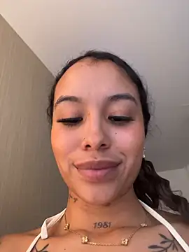 MarieLeonn Live XXX chat