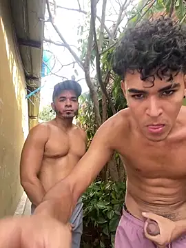 Živý XXX chat hotboys1924