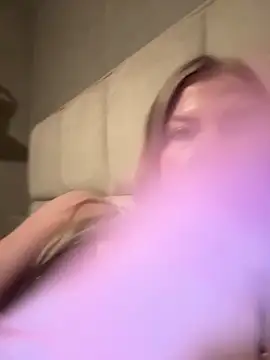 Chloemillerrxx Webcam Show