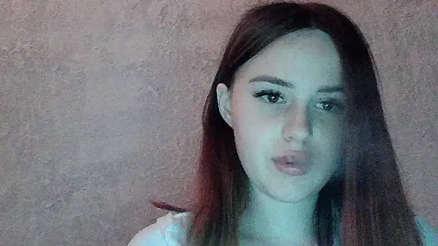 SweetLoraa Adlı Modelin Canlı XXX Sohbeti