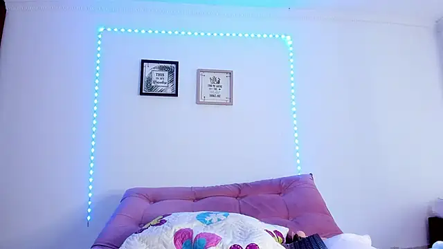 selena_jhonson's Live XXX Chat