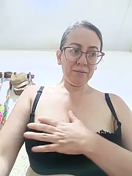 miss_hanna07 网络视讯表演