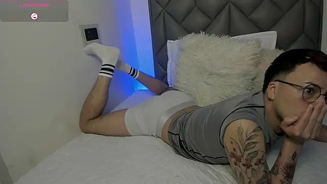 Dereck_Klain Webcam show
