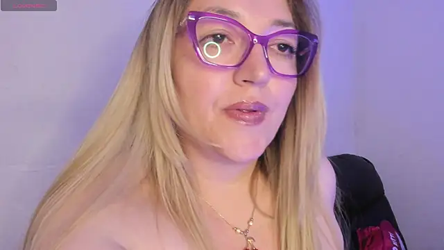 دردشة Naty_Mature_ الجنسية المباشرة