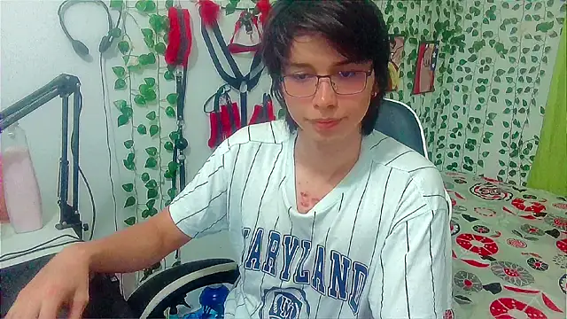 Andy_gray's Live XXX Chat
