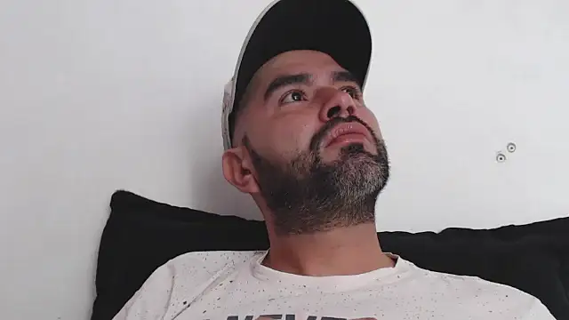 Živý XXX chat hairyandbigmann