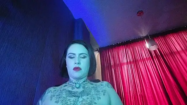 Chatroom XXX en direct de Mistressolivia07