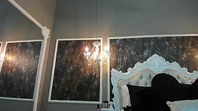 Chatroom XXX en direct de JuliethMilf