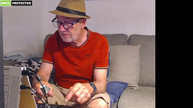 bluedae1 Show Webcam