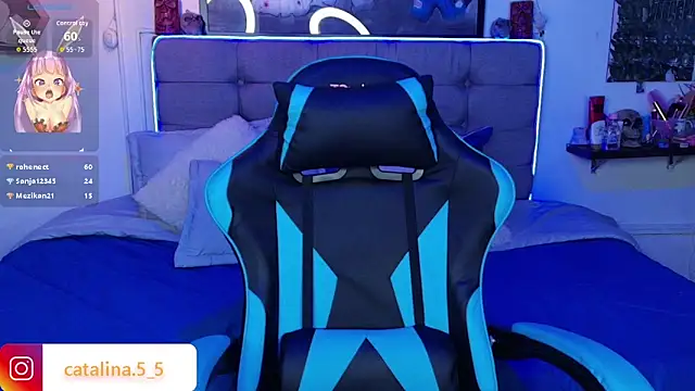Chat +18 de Kata_Bigboobs ao vivo