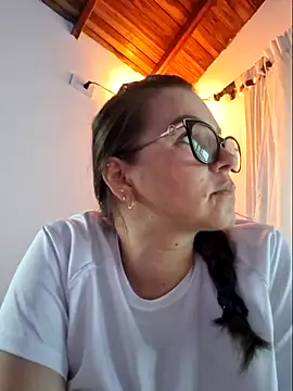 MariaPau_83 – Naživo XXX chat