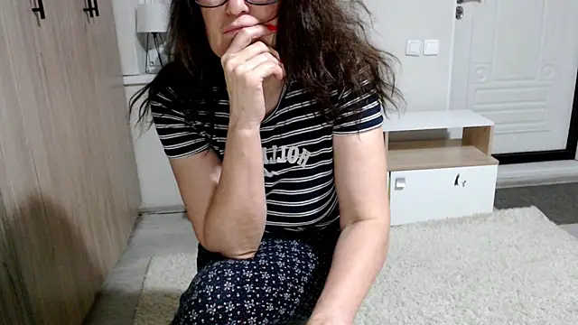 XXX chat uživo modela increible_della