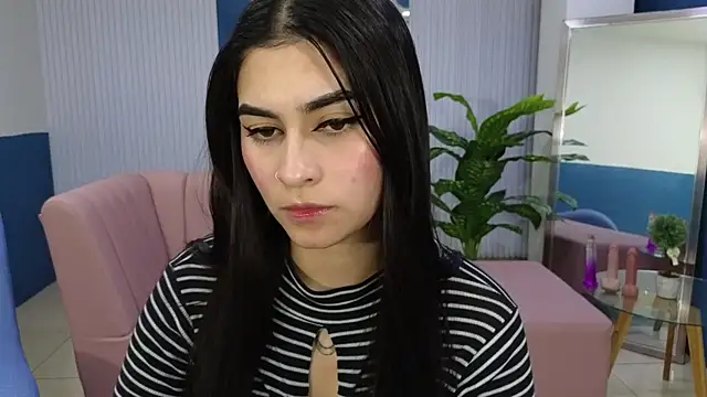 Živý XXX chat amy_lovelydoll