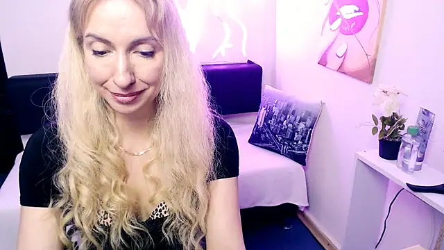Cute_Smile_Shy – Naživo XXX chat