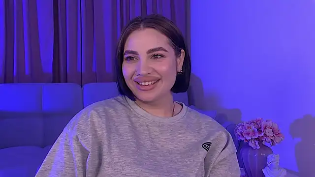 AdrianaToress' Live XXX Chat