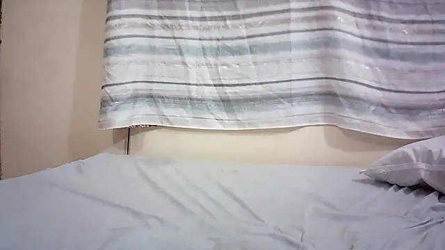 emmyteasee Chat XXX live