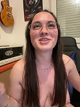 Chat XXX Live liloush__