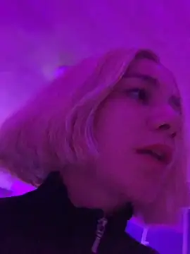 XXX chat uživo modela noah_ec
