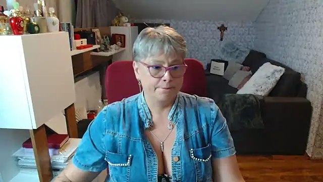 Živý XXX chat bigtits4you