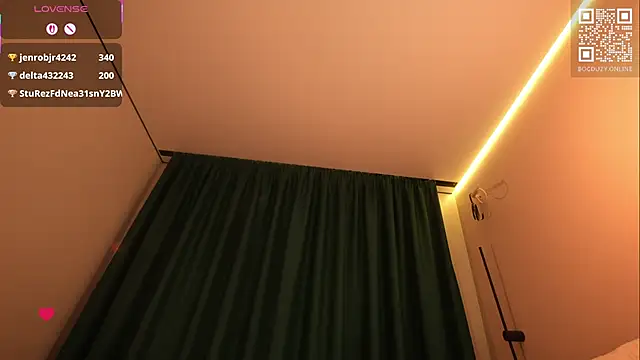 bogduzyのライブXXXチャット