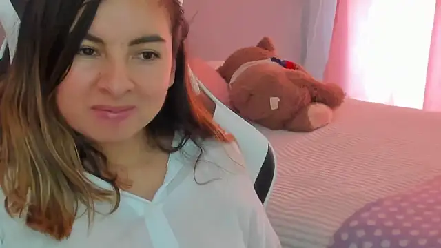 Živý XXX chat __Emma__11__Lecat_
