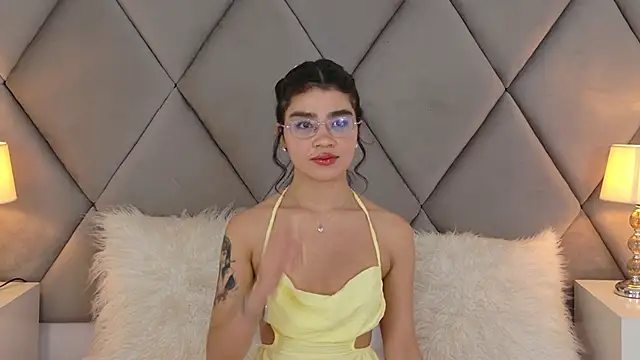 Živý XXX chat OliviaDiaz