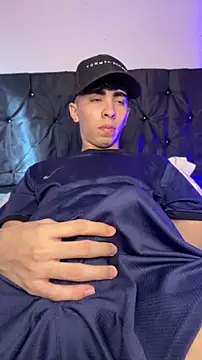 Вебкам-шоу michaell_twinkk