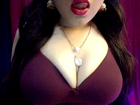 nadia_doll69 Adlı Modelin Canlı XXX Sohbeti
